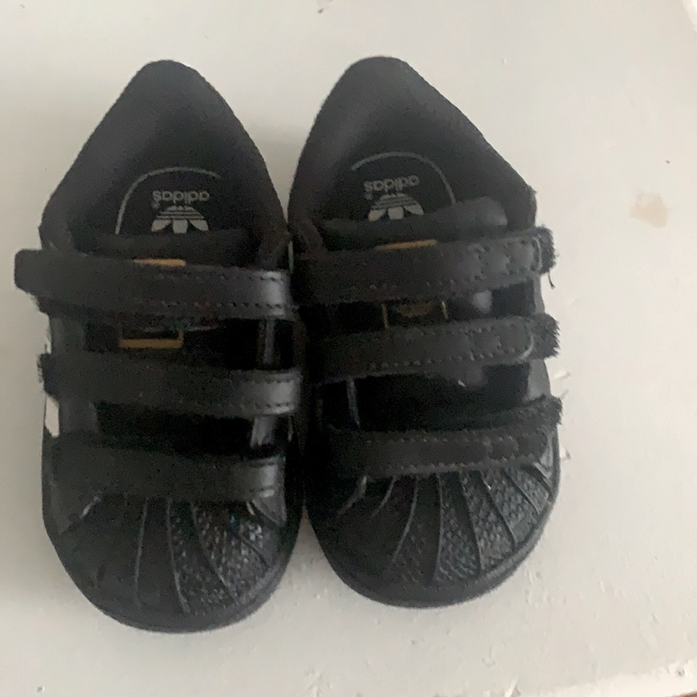 Baby adidas size 4 super cute!!!